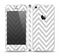 The Gray & White Sharp Chevron Pattern Skin Set for the Apple iPhone 5