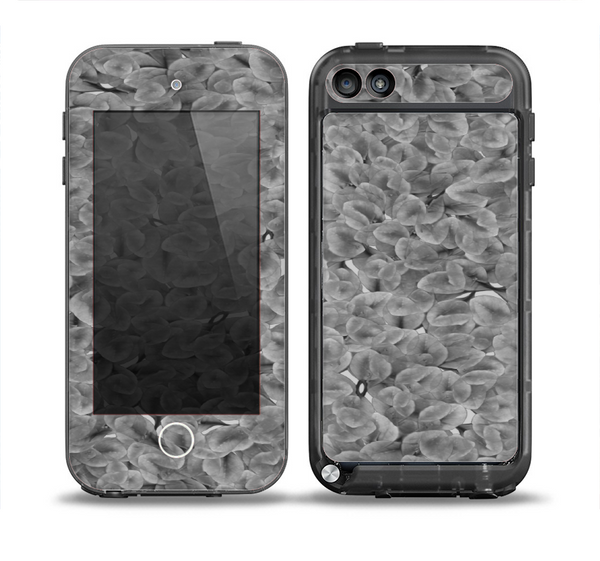 The Grayscale Flower Petals Skin for the iPod Touch 5th Generation frē LifeProof Case