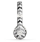 The Grayscale Gradient Chevron Zigzag Pattern Skin for the Beats by Dre Solo 2 Headphones