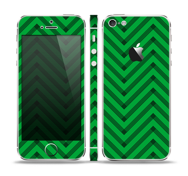 The Green & Black Sketch Chevron Skin Set for the Apple iPhone 5