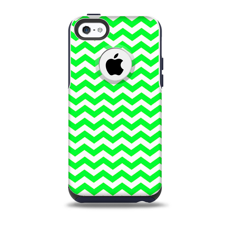 The Green & White Chevron Pattern Skin for the iPhone 5c OtterBox Commuter Case