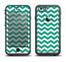 The Green & White Chevron Pattern V2 Apple iPhone 6/6s LifeProof Fre Case Skin Set