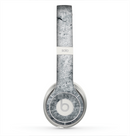 The Grungy Gray Textured Surface Skin for the Beats by Dre Solo 2 Headphones