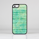 The Grungy Horizontal Green Lines Skin-Sert for the Apple iPhone 5c Skin-Sert Case