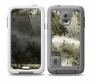 The Grungy Vivid Camouflage Skin Samsung Galaxy S5 frē LifeProof Case