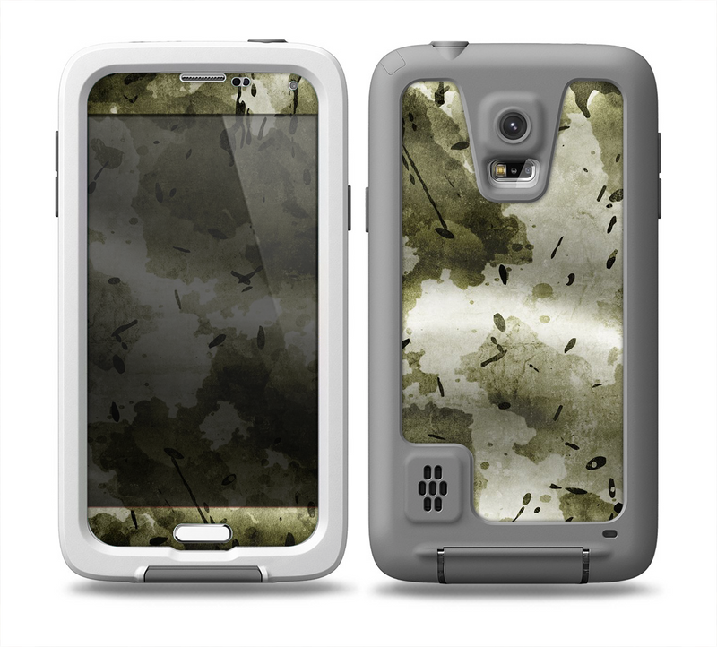 The Grungy Vivid Camouflage Skin for the Samsung Galaxy S5 frē LifeProof Case