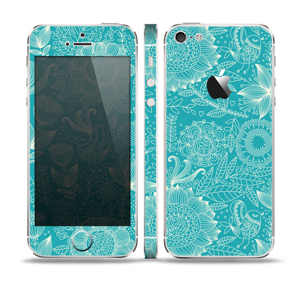 The Intricate Teal Floral Pattern Skin Set for the Apple iPhone 5