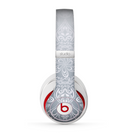The Intricate White and Gray Vector Pattern Skin for the Beats by Dre Studio (2013+ Version) Headphones
