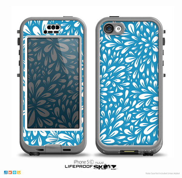 The Light Blue & White Floral Sprout Skin for the iPhone 5c nüüd LifeProof Case