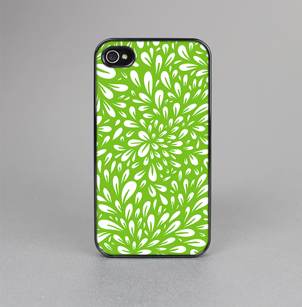 The Light Green & White Floral Sprout Skin-Sert for the Apple iPhone 4-4s Skin-Sert Case