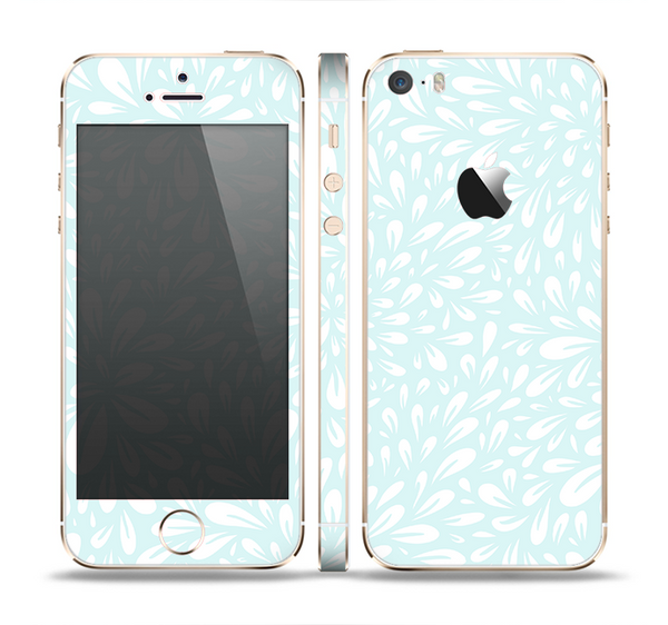 The Light Teal Blue & White Floral Sprout Skin Set for the Apple iPhone 5s