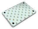 The_Micro_Daisy_and_Mint_Polka_Dot_Pattern_-_13_MacBook_Pro_-_V6.jpg