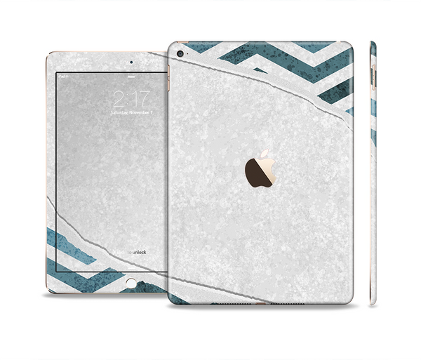 The Peeled Vintage Blue & Gray Chevron Pattern Skin Set for the Apple iPad Pro