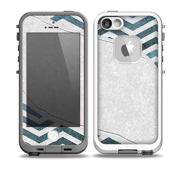 The Peeled Vintage Blue & Gray Chevron Pattern Skin for the iPhone 5-5s fre LifeProof Case