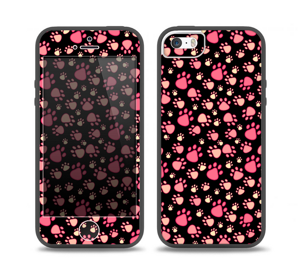The Pink Paw Prints on Black Skin Set for the iPhone 5-5s Skech Glow Case