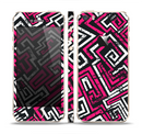 The Pink & White Abstract Maze Pattern Skin Set for the Apple iPhone 5s