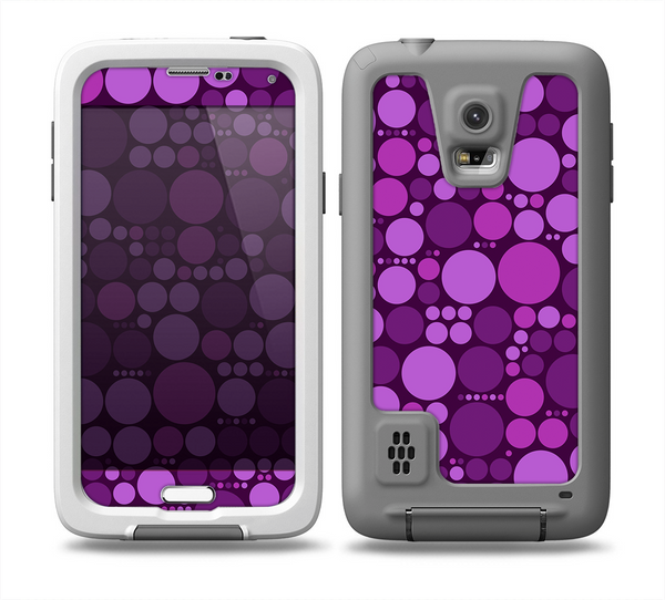 The Purple Circles Pattern Skin for the Samsung Galaxy S5 frē LifeProof Case