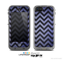 The Purple Textured Chevron Pattern Skin for the Apple iPhone 5c LifeProof Case