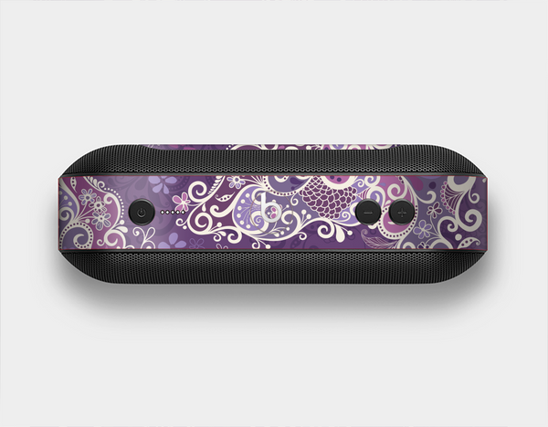 The Purple & White Butterfly Elegance Skin Set for the Beats Pill Plus