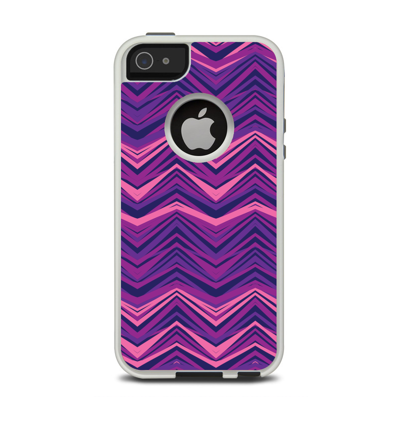 The Purple and Pink Overlapping Chevron V3 Apple iPhone 5-5s Otterbox Commuter Case Skin Set