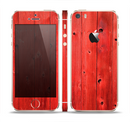 The Red Highlighted Wooden Planks Skin Set for the Apple iPhone 5s