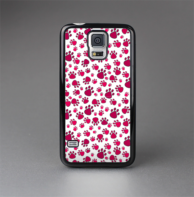 The Red & White Paw Prints Skin-Sert Case for the Samsung Galaxy S5