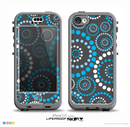 The Retro Blue Circle-Dotted Pattern Skin for the iPhone 5c nüüd LifeProof Case