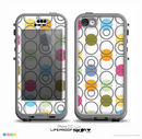 The Retro Colorful Filled Flat Circle Pattern on White Skin for the iPhone 5c nüüd LifeProof Case