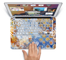 The Retro Vintage Floral Pattern Skin Set for the Apple MacBook Air 11"