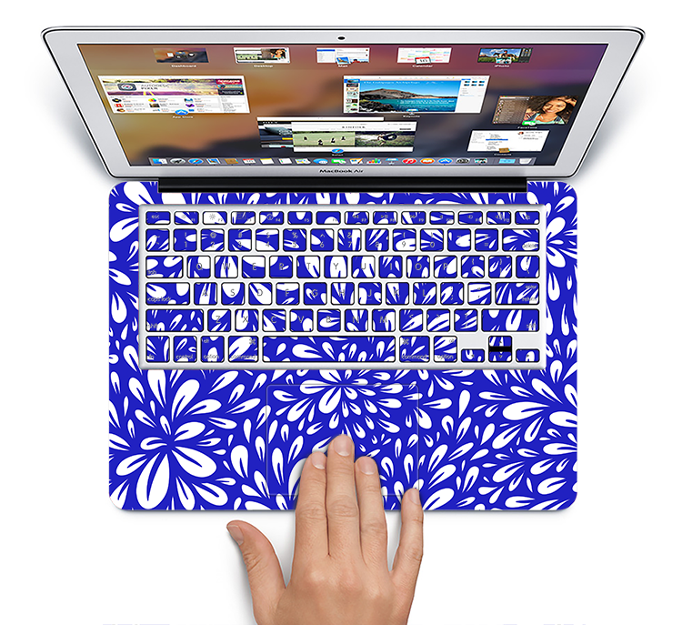 The Royal Blue & White Floral Sprout Skin Set for the Apple MacBook Pro 15" with Retina Display