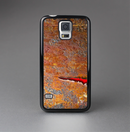 The Rusty Metal with Jagged Edge Skin-Sert Case for the Samsung Galaxy S5