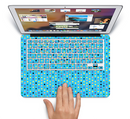 The Scattered Blue Polkadots Skin Set for the Apple MacBook Pro 15" with Retina Display