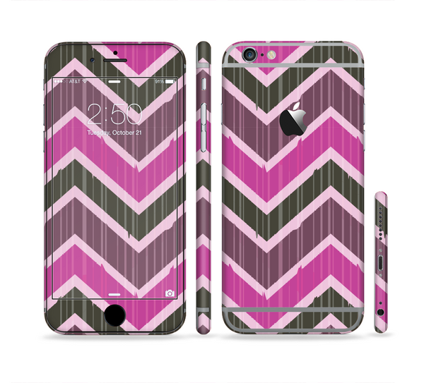The Scratched Vintage Chevron Surface Sectioned Skin Series for the Apple iPhone 6 Plus