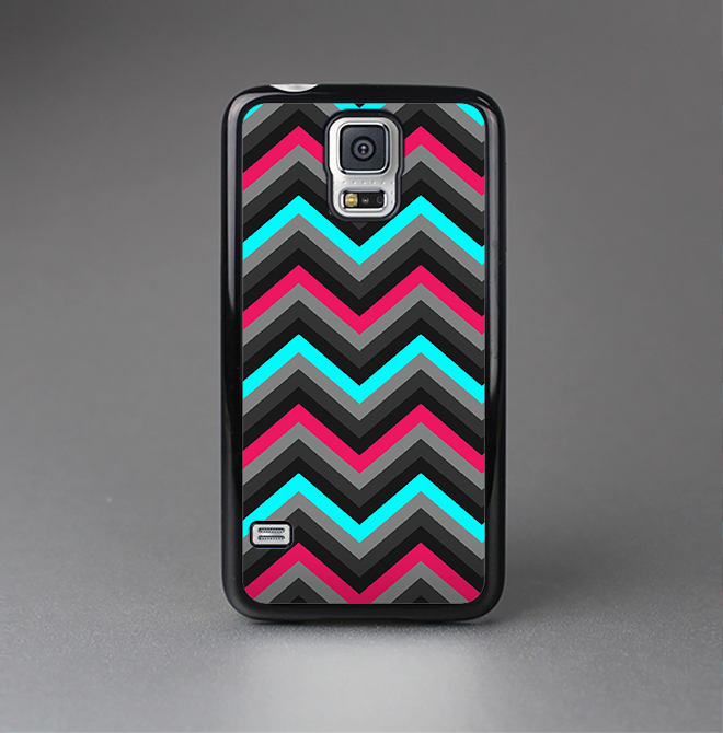 The Sharp Pink & Teal Chevron Pattern Skin-Sert Case for the Samsung Galaxy S5