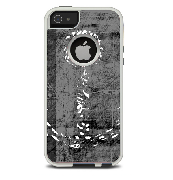 The Smudged White and Black Anchor Pattern Skin For The iPhone 5-5s Otterbox Commuter Case