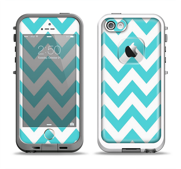 The Subtle Blue & White Chevron Pattern Apple iPhone 5-5s LifeProof Fre Case Skin Set