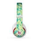 The Subtle Green Seamless Leaves Skin for the Beats by Dre Studio (2013+ Version) Headphones
