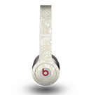 The Tan & White Vintage Floral Pattern Skin for the Beats by Dre Original Solo-Solo HD Headphones
