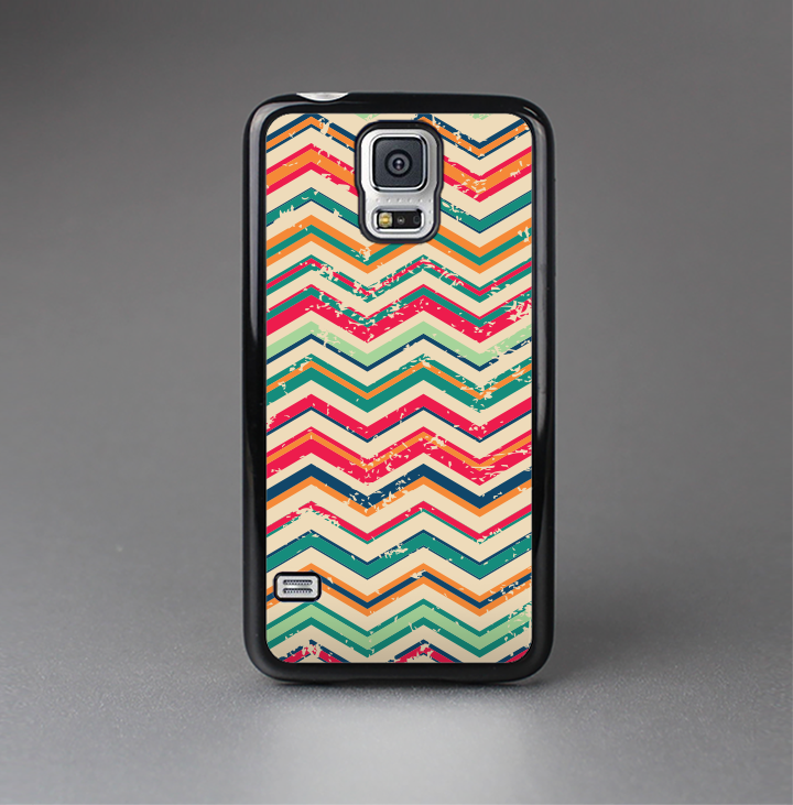 The Tan and Colored Chevron Pattern V55 Skin-Sert Case for the Samsung Galaxy S5