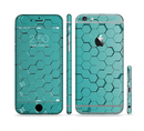 The Teal Hexagon Pattern Sectioned Skin Series for the Apple iPhone 6s Plus