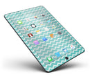The_Teal_and_White_Chevron_Pattern_-_iPad_Pro_97_-_View_4.jpg
