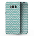 The Teal and White Chevron Pattern - Samsung Galaxy S8 Full-Body Skin Kit