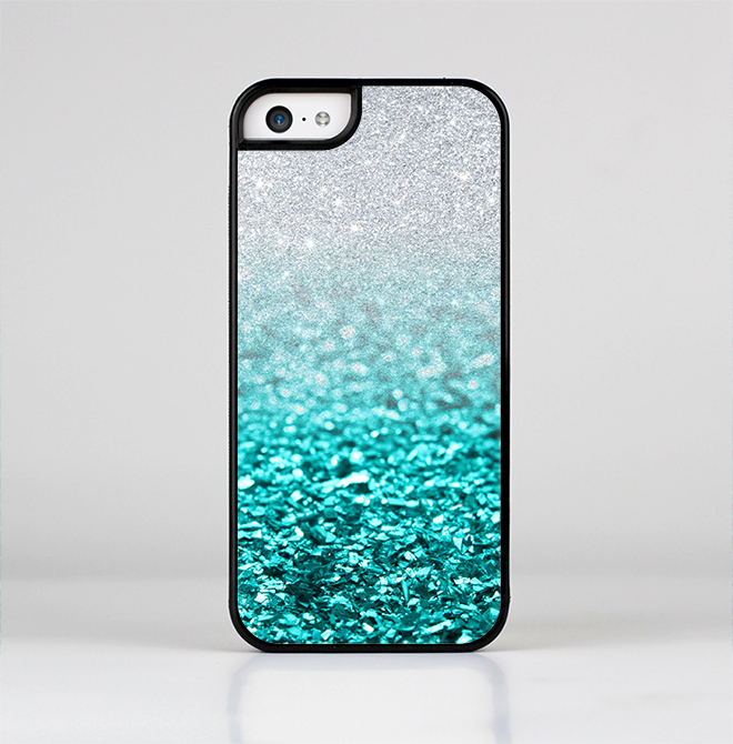 The Aqua Blue & Silver Glimmer Fade Skin-Sert for the Apple iPhone 5c Skin-Sert Case