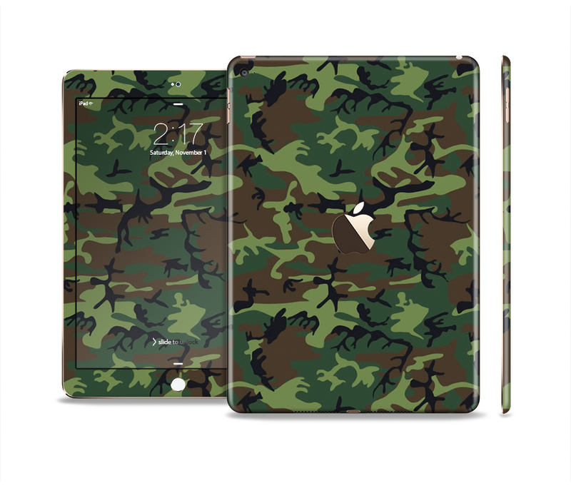 The Traditional Green Camouflage Skin Set for the Apple iPad Pro
