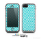 The Trendy Blue & White Sharp Chevron Pattern Skin for the Apple iPhone 5c LifeProof Case