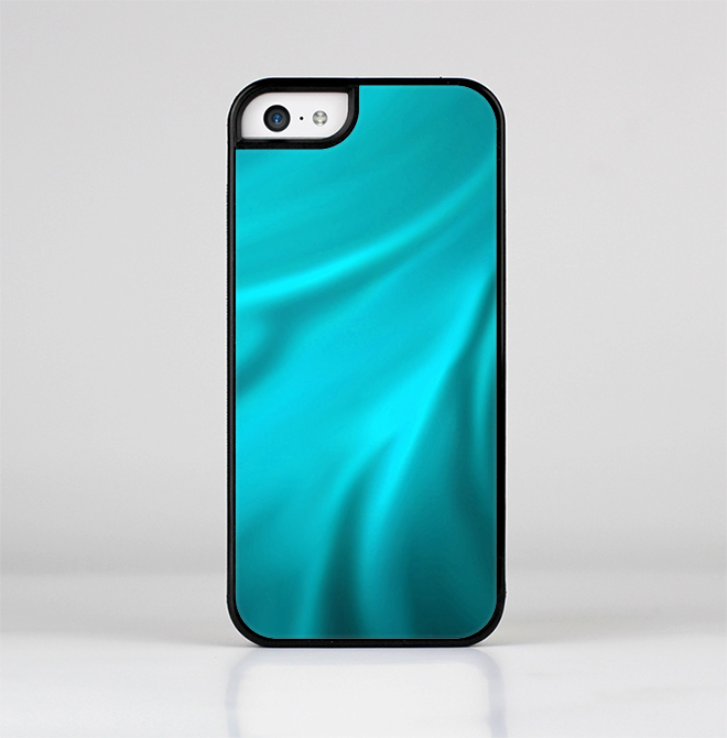 The Turquoise Blue Highlighted Fabric Skin-Sert for the Apple iPhone 5c Skin-Sert Case