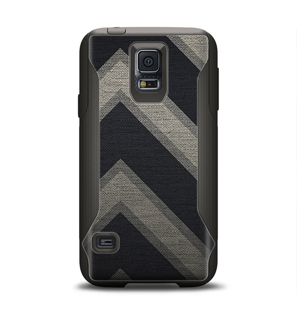 The Two-Toned Dark Black Wide Chevron Pattern Samsung Galaxy S5 Otterbox Commuter Case Skin Set
