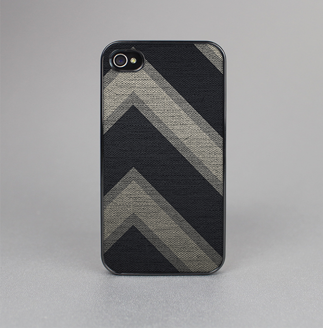 The Two-Toned Dark Black Wide Chevron Pattern Skin-Sert for the Apple iPhone 4-4s Skin-Sert Case