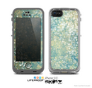 The Unfocused Green & White Drop Surface Skin for the Apple iPhone 5c LifeProof Case