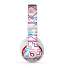 The Vector Pink & White Modern Aztec Pattern Skin for the Beats by Dre Studio (2013+ Version) Headphones